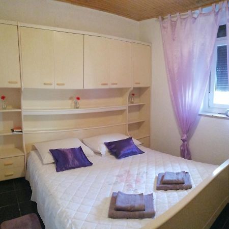 Apartman Zepina Пула Екстериор снимка