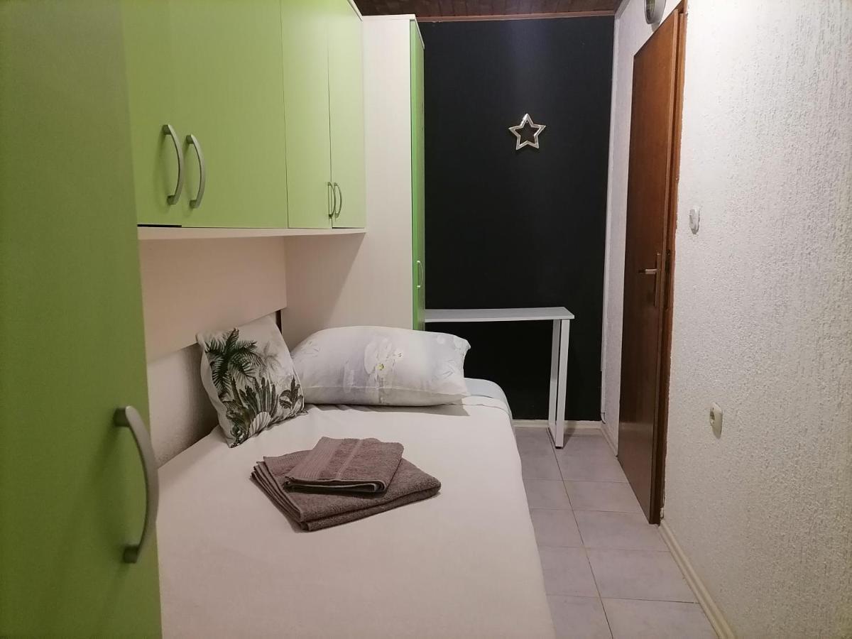 Apartman Zepina Пула Екстериор снимка